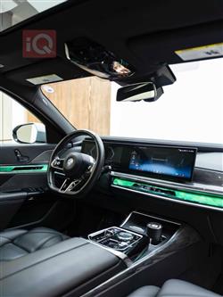 بي ام دبليو الفئة 7